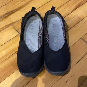 Crocs flats
